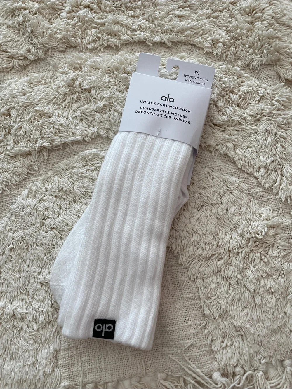 ALO Yoga White Ribbed Scrunch Socks unisex white women’s 8 - 11.5 NWT women’s